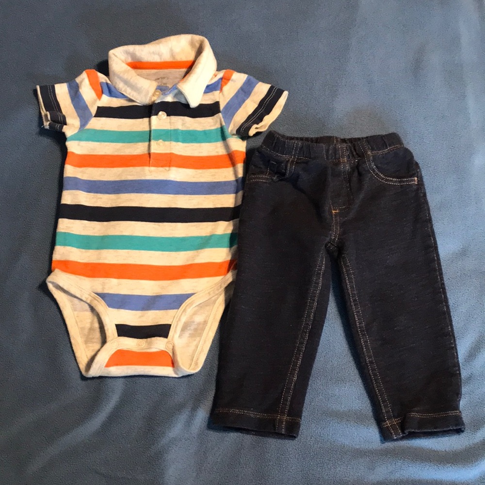 Carter’s collared shirt sleeve shirt and jeans